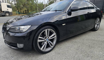 2008 BMW 325i